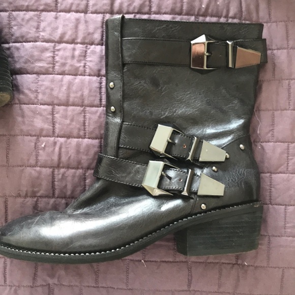 Black buckle boots - Picture 2 of 3
